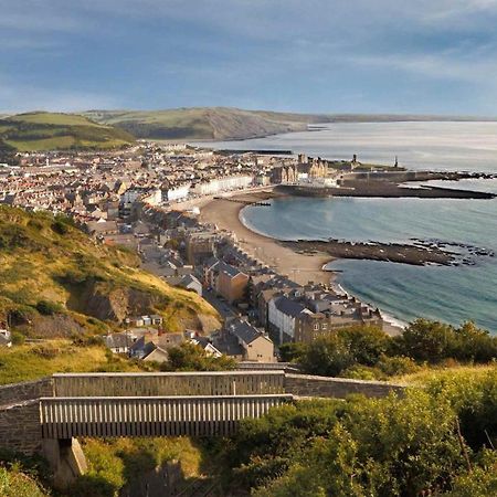 Spacious Luxury Escape With Sea Views And Pet Friendly At Clarach Bay Aberystwyth Exteriér fotografie