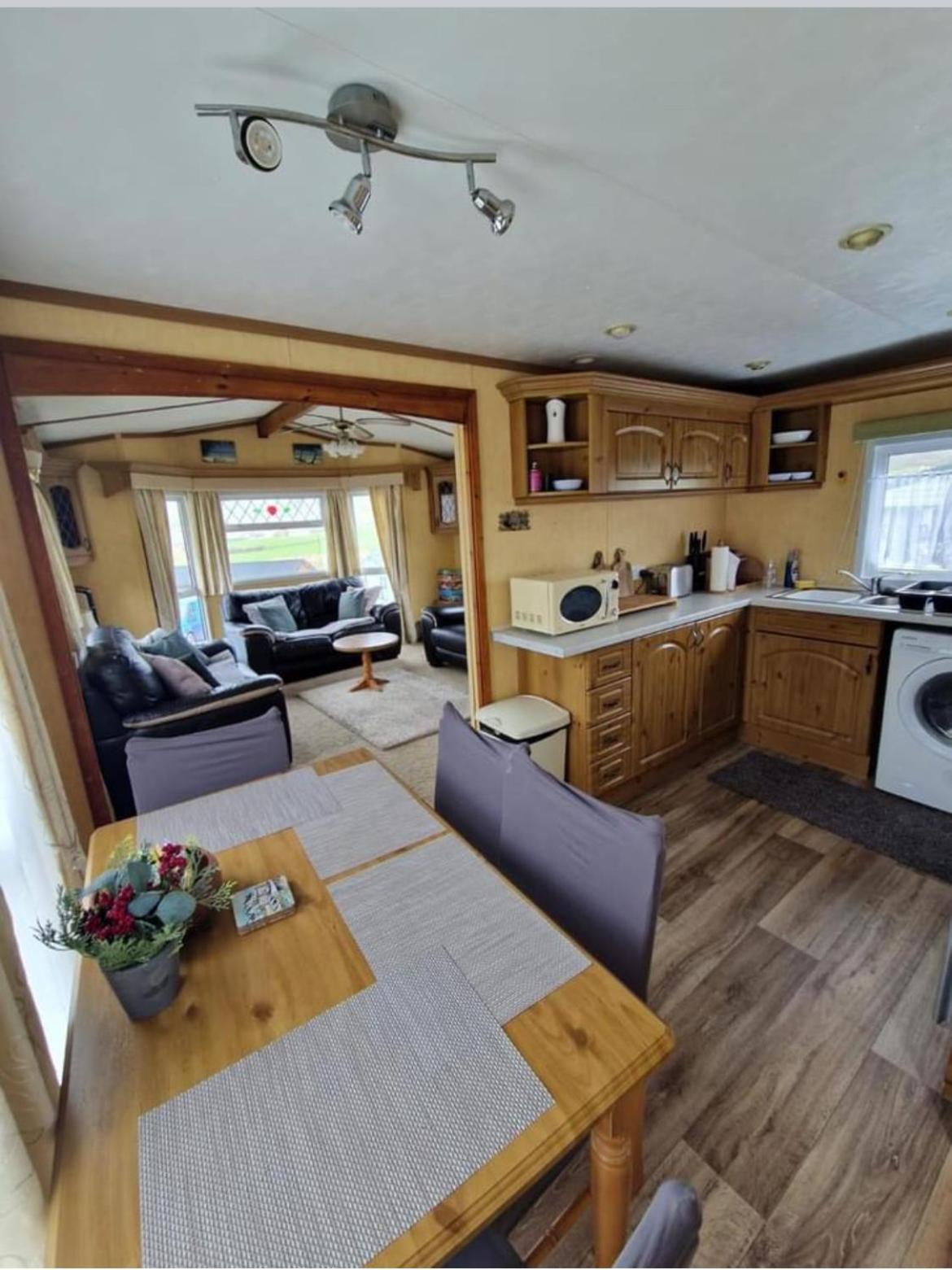 Spacious Luxury Escape With Sea Views And Pet Friendly At Clarach Bay Aberystwyth Exteriér fotografie