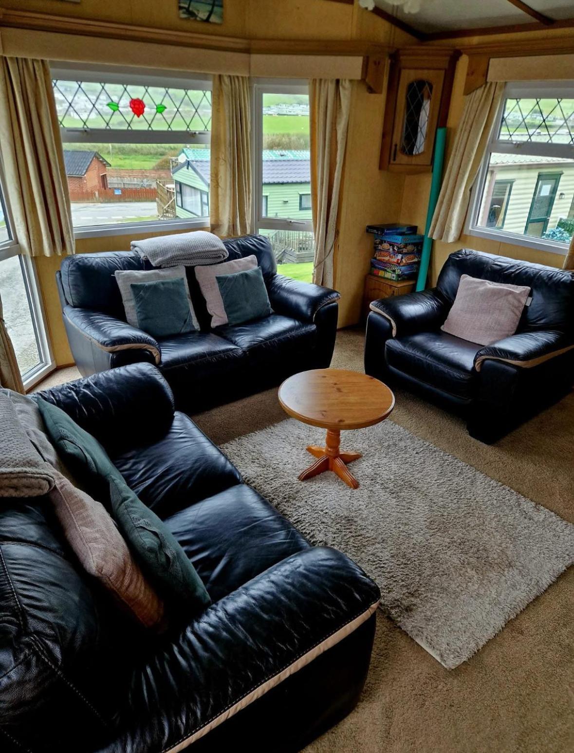 Spacious Luxury Escape With Sea Views And Pet Friendly At Clarach Bay Aberystwyth Exteriér fotografie